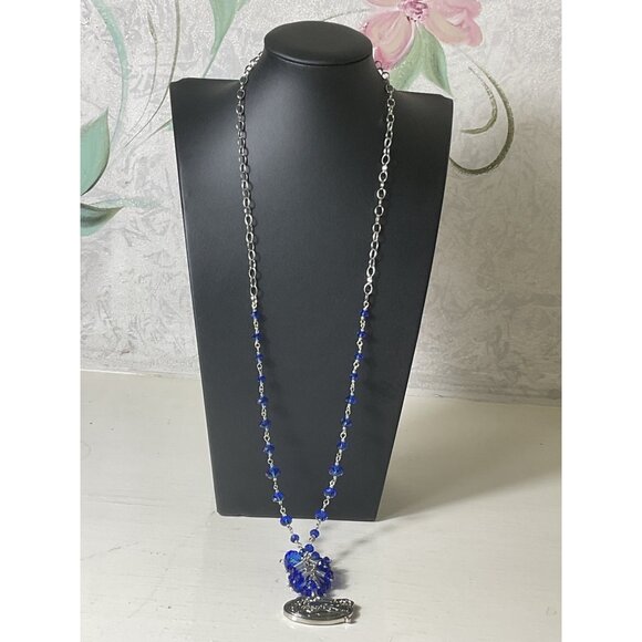 Silver & Blue Crystal Beaded Necklace With Alligator Pendant - Picture 1 of 3